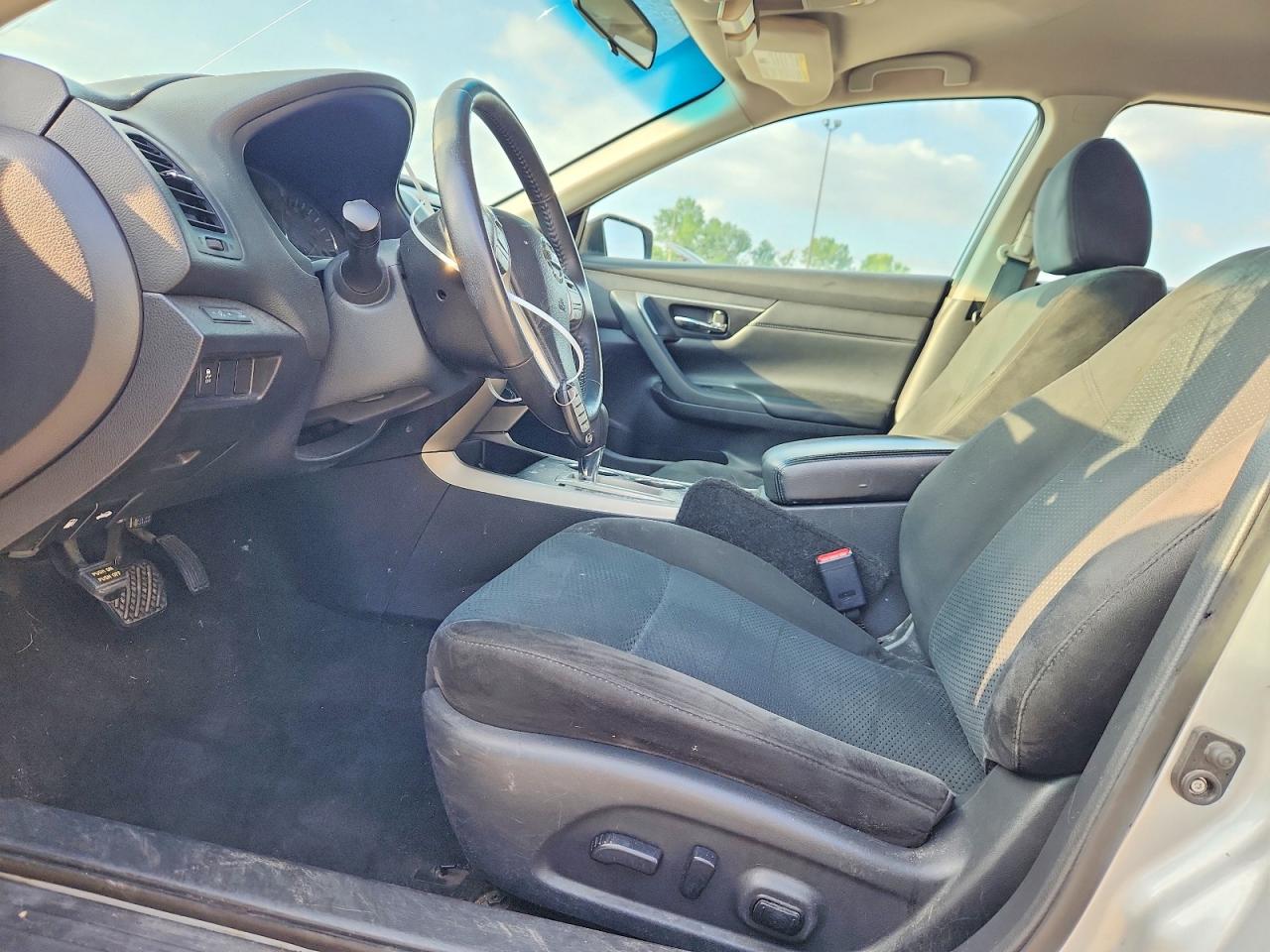2015 Nissan Altima 2.5 Sv Silver vin: 1N4AL3AP7FC599050