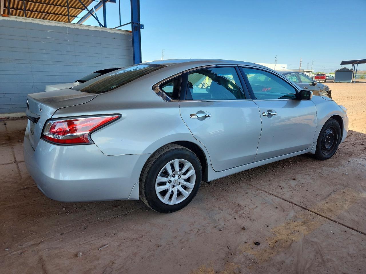 2015 Nissan Altima 2.5 S Silver vin: 1N4AL3AP7FN300709