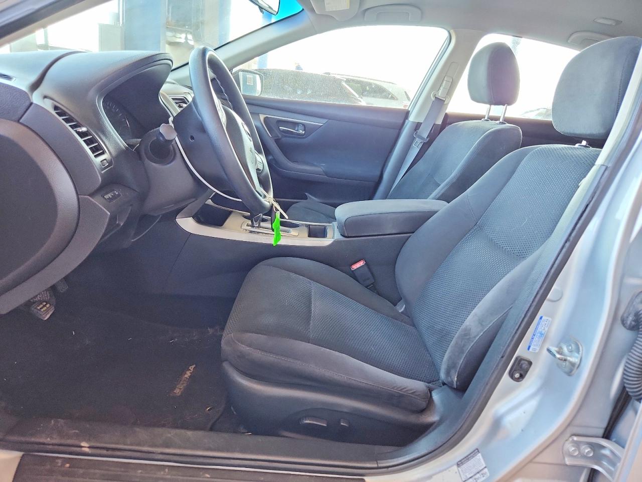 2015 Nissan Altima 2.5 S Silver vin: 1N4AL3AP7FN300709