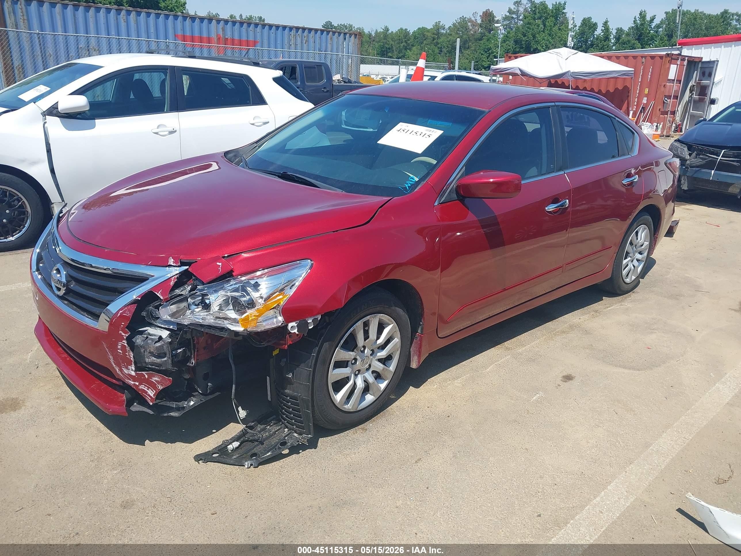 2015 Nissan Altima 2.5 S Burgundy vin: 1N4AL3AP7FN305117