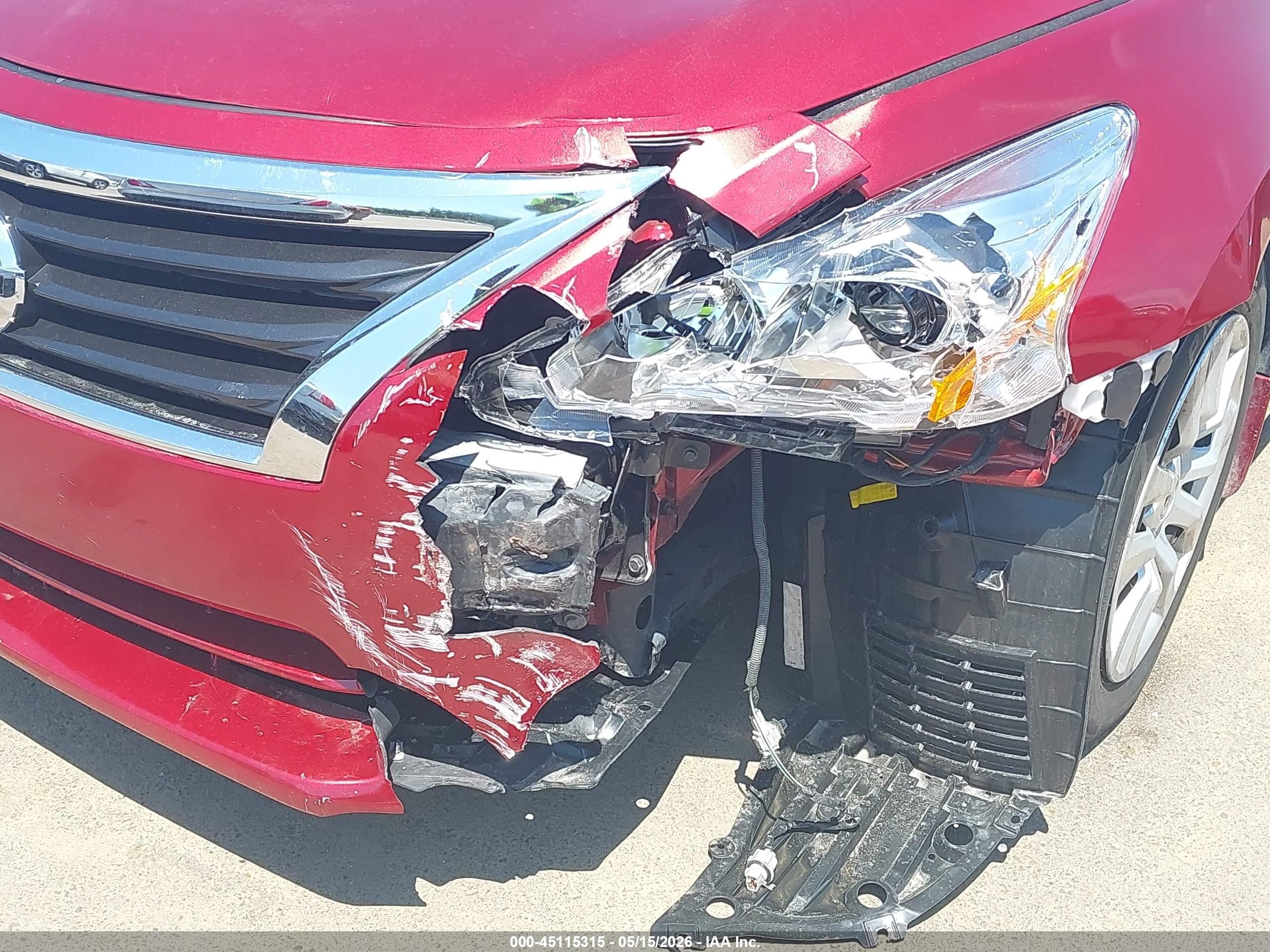 2015 Nissan Altima 2.5 S Burgundy vin: 1N4AL3AP7FN305117