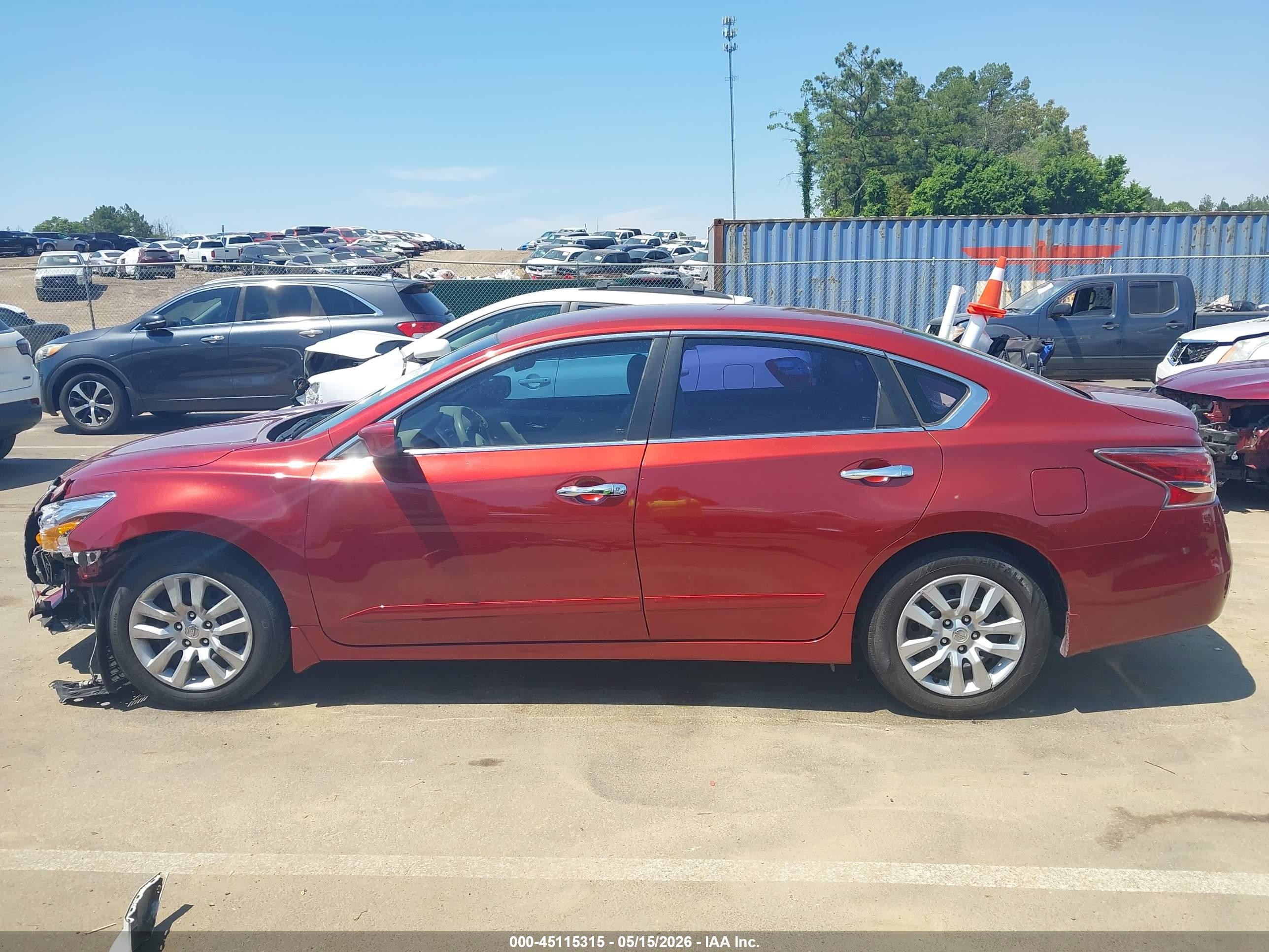 2015 Nissan Altima 2.5 S Burgundy vin: 1N4AL3AP7FN305117