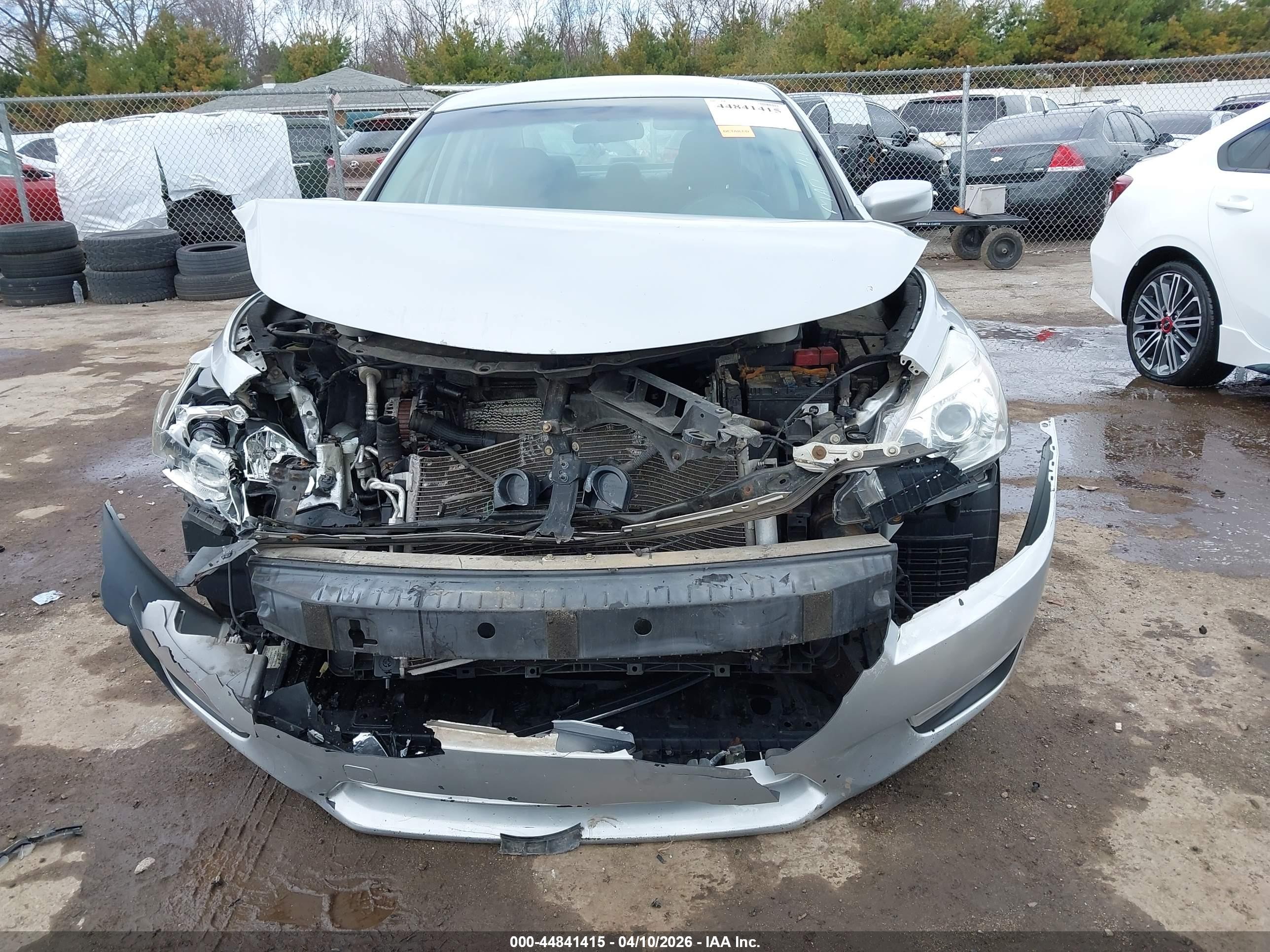 2015 Nissan Altima 2.5/2.5 S/2.5 Sl/2.5 Sv Серебряный vin: 1N4AL3AP7FN322127