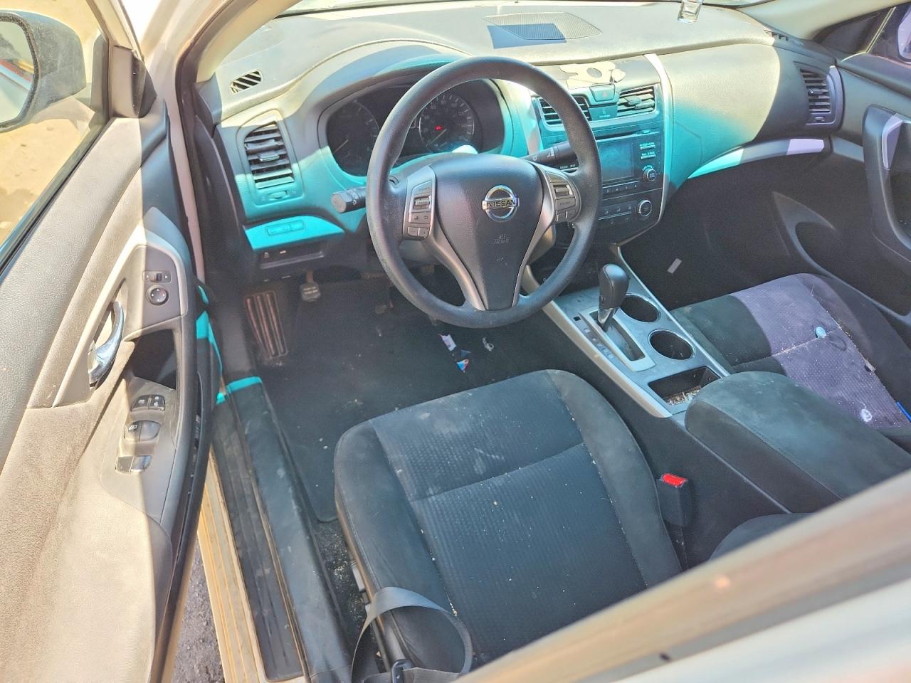 2015 Nissan Altima 2.5 S White vin: 1N4AL3AP7FN346587