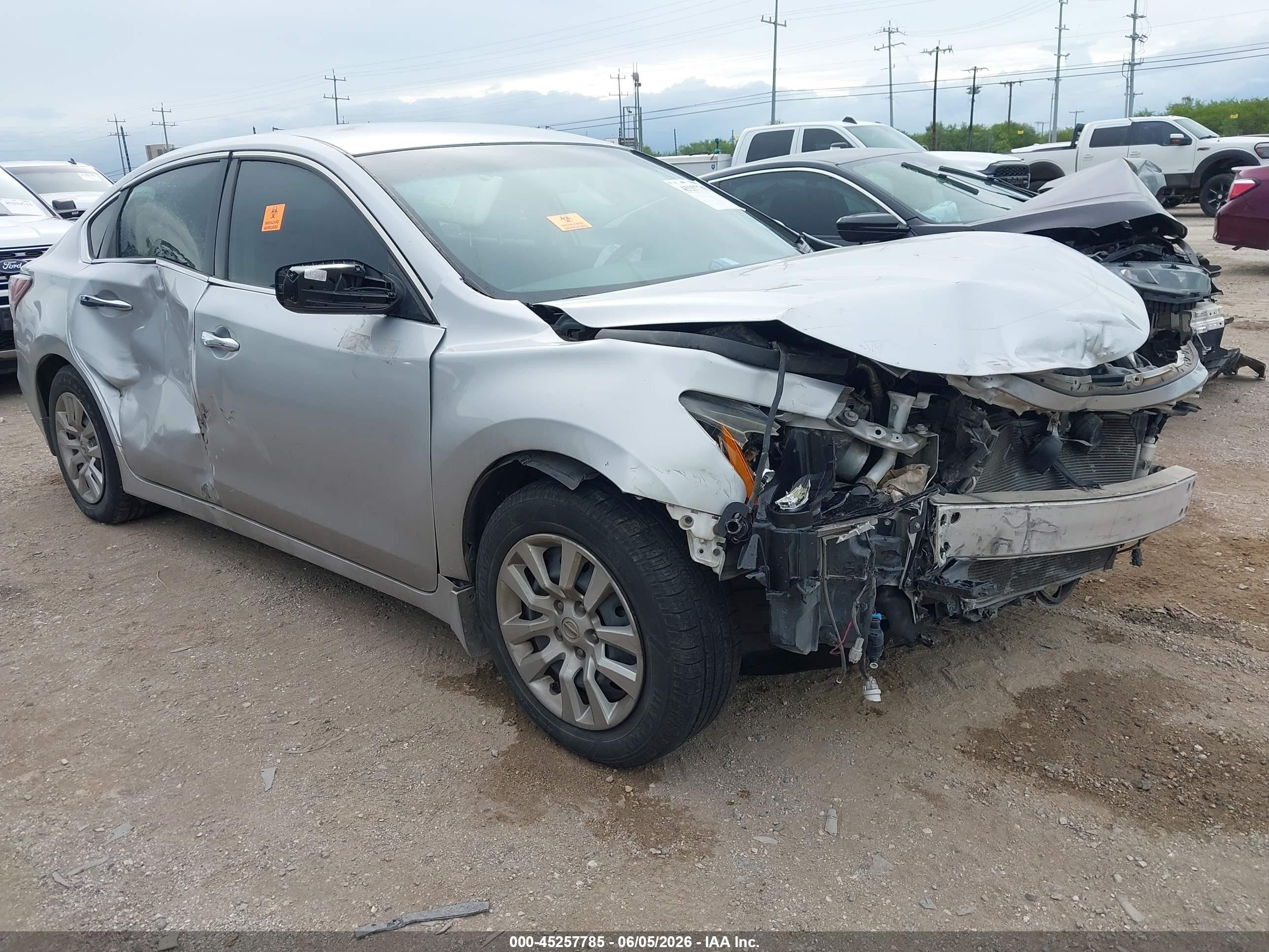 2015 Nissan Altima 2.5 S Silver vin: 1N4AL3AP7FN351479