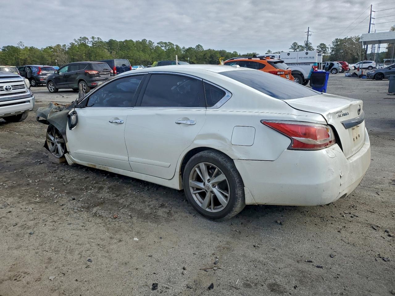 2015 Nissan Altima 2.5 White vin: 1N4AL3AP7FN354463