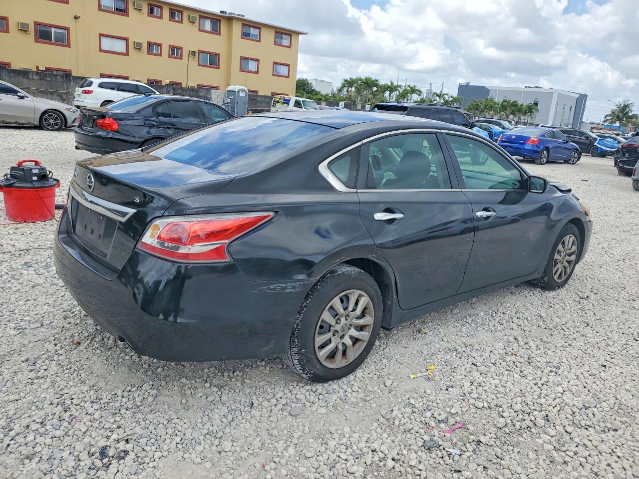 2015 Nissan Altima 2.5 Black vin: 1N4AL3AP7FN356472