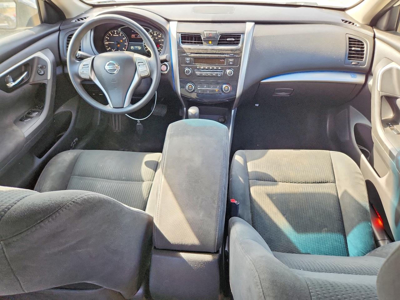 2015 Nissan Altima 2.5 S White vin: 1N4AL3AP7FN360991
