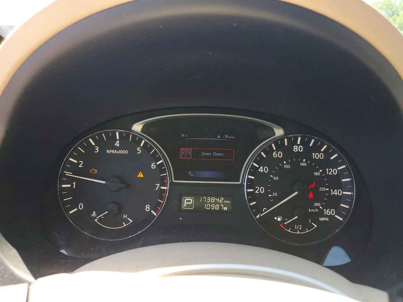 2015 Nissan Altima 2.5 White vin: 1N4AL3AP7FN373031