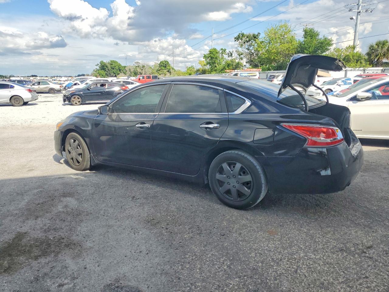 2015 Nissan Altima 2.5 S Black vin: 1N4AL3AP7FN392338