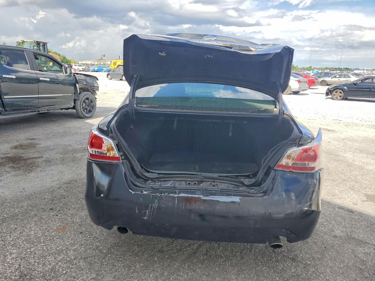 2015 Nissan Altima 2.5 S Black vin: 1N4AL3AP7FN392338