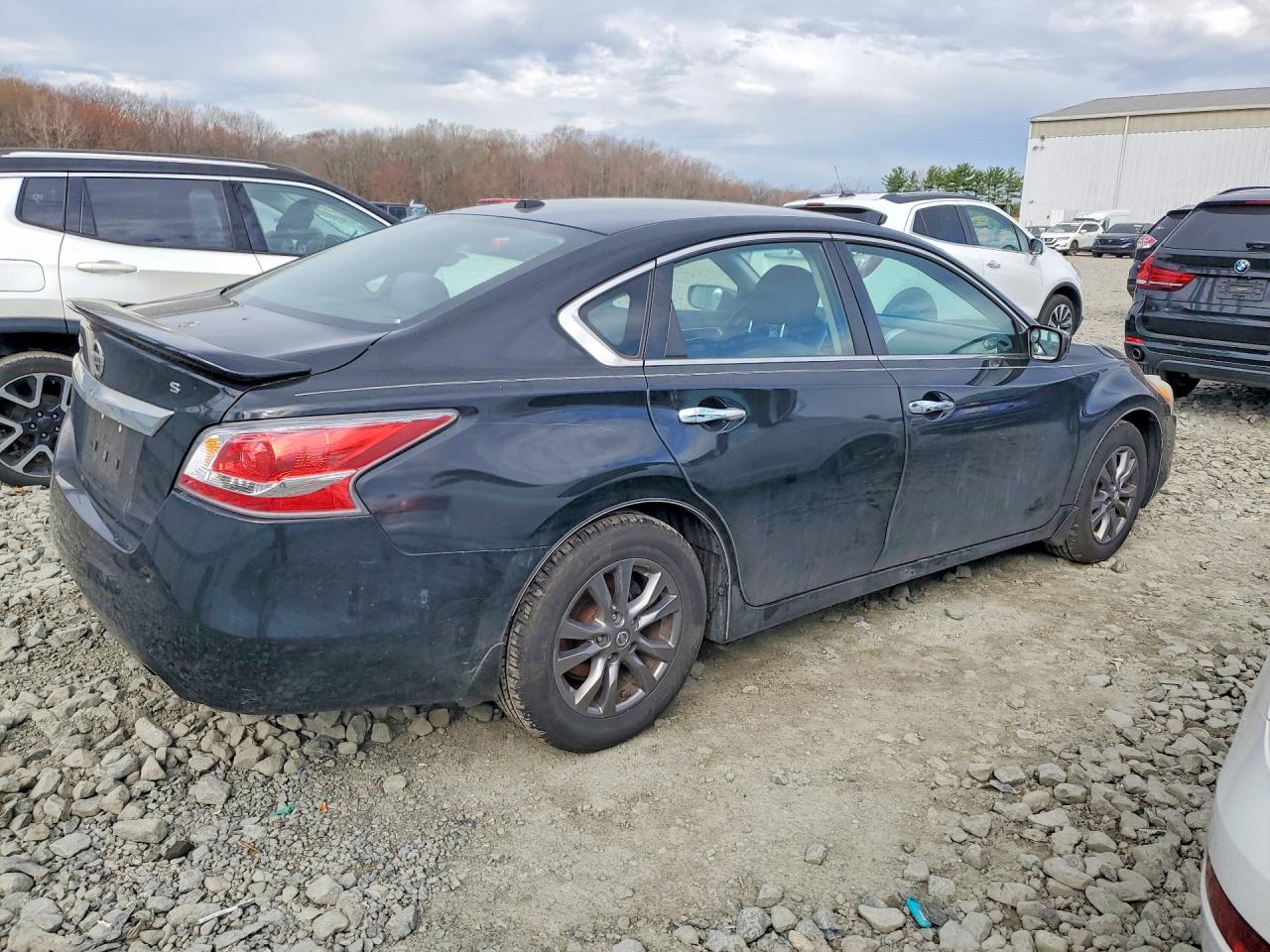 2015 Nissan Altima 2.5 S Black vin: 1N4AL3AP7FN395630