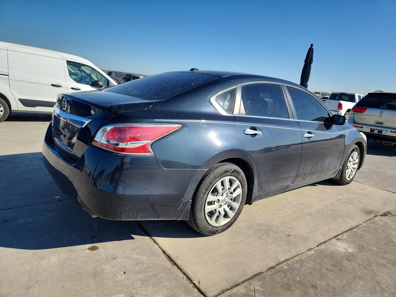 2015 Nissan Altima 2.5 S Черный vin: 1N4AL3AP7FN401698