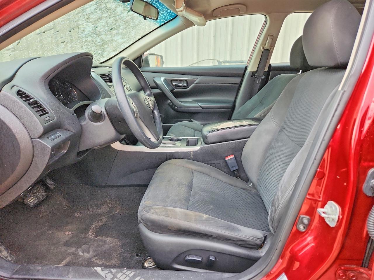 2015 Nissan Altima 2.5 S Burgundy vin: 1N4AL3AP7FN402432