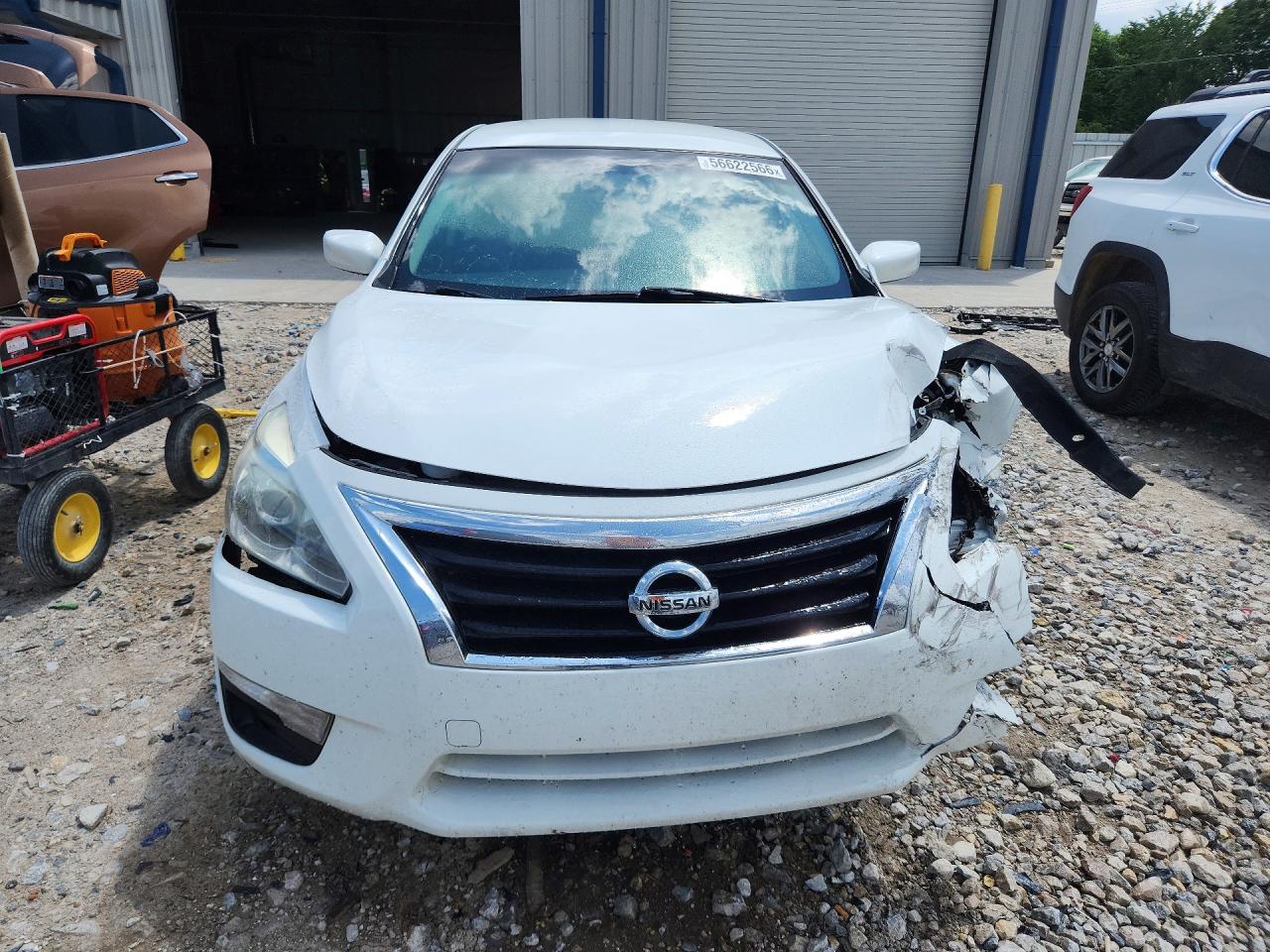 2015 Nissan Altima 2.5 S White vin: 1N4AL3AP7FN911744