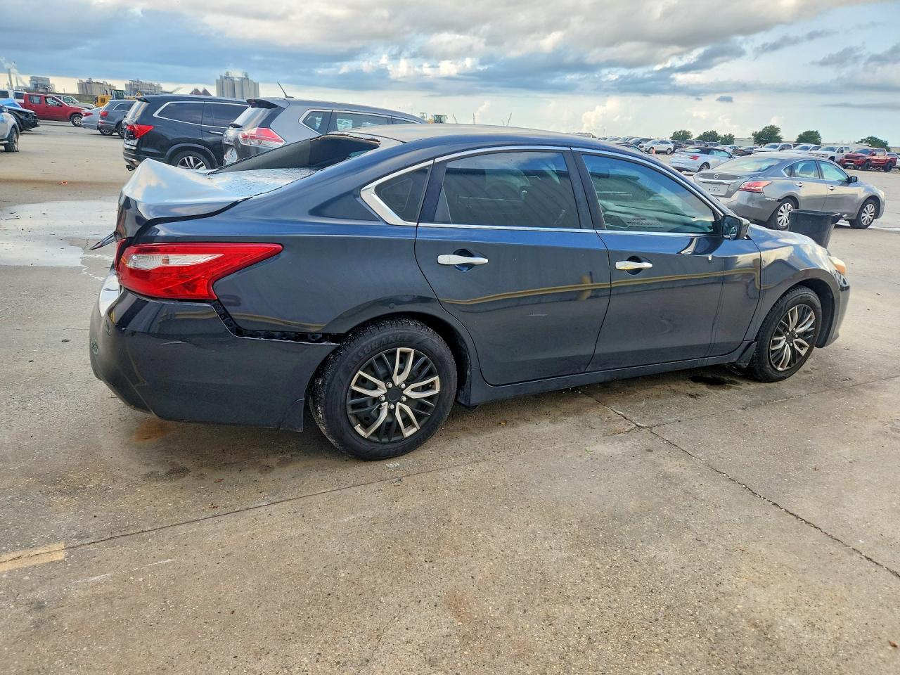 2016 Nissan Altima 2.5 S Угольный vin: 1N4AL3AP7GC130994