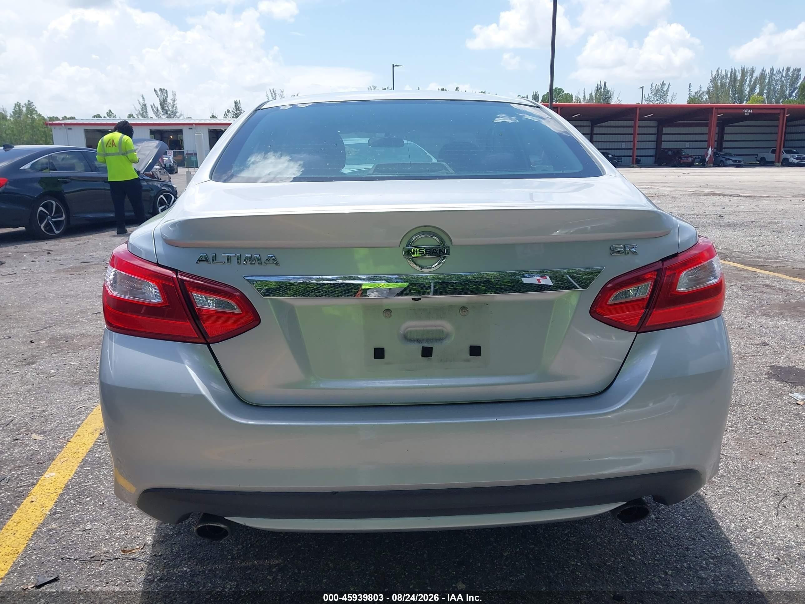 2016 Nissan Altima 2.5 Sr Silver vin: 1N4AL3AP7GC143633