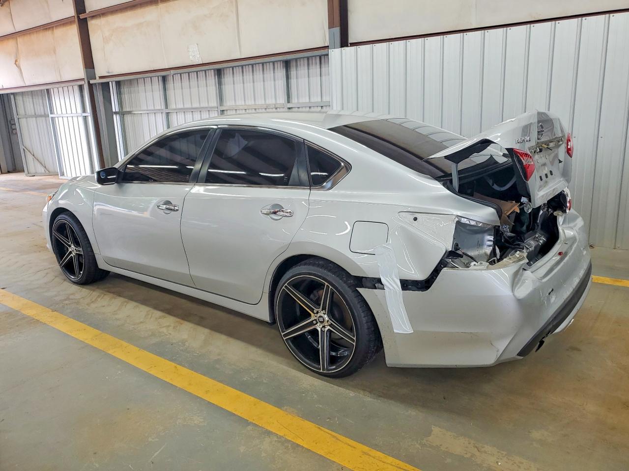 2016 Nissan Altima 2.5 S Silver vin: 1N4AL3AP7GC187096