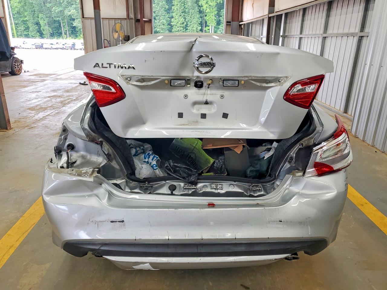 2016 Nissan Altima 2.5 S Silver vin: 1N4AL3AP7GC187096