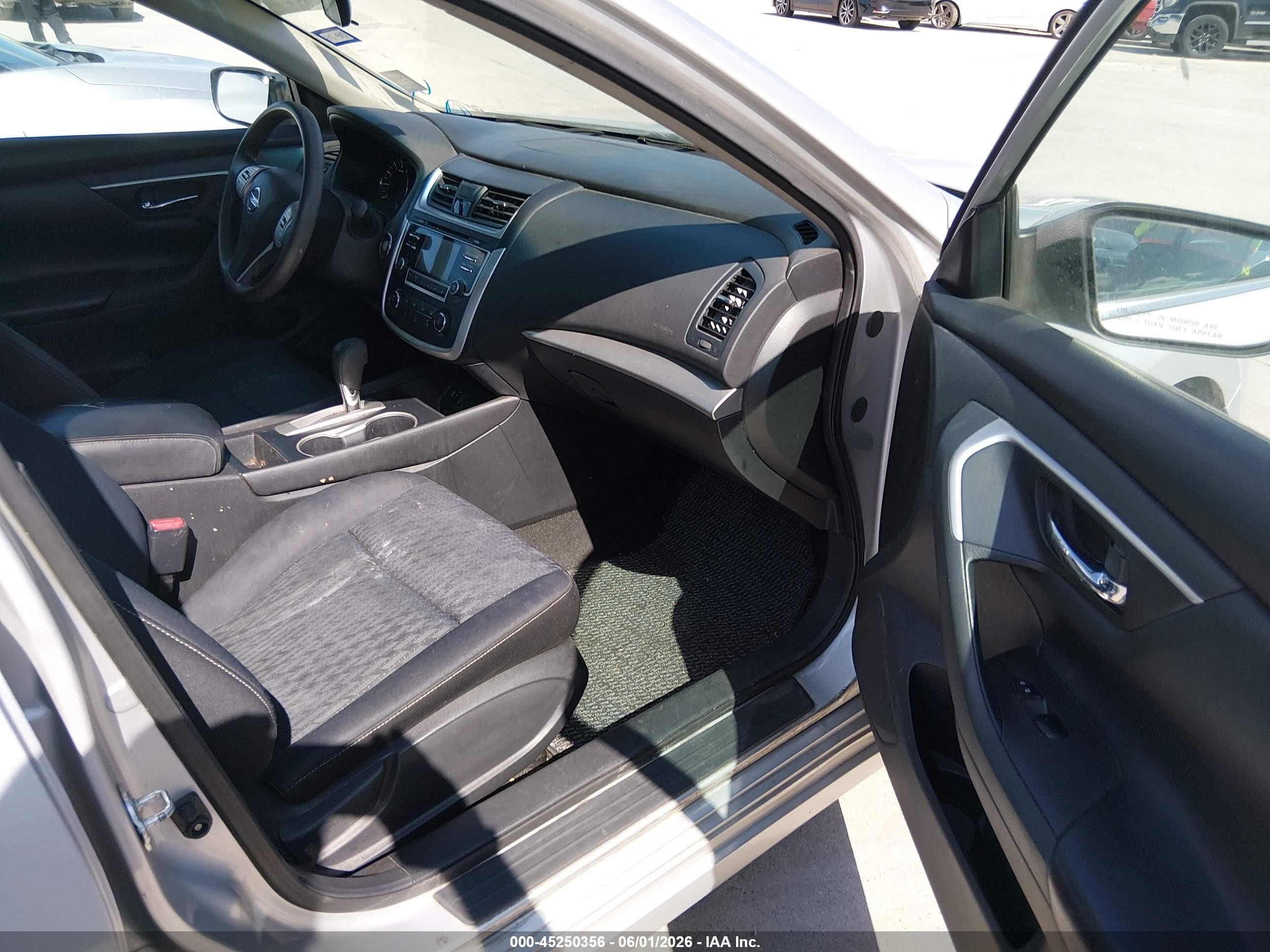 2016 Nissan Altima 2.5/2.5 S/2.5 Sl/2.5 Sr/2.5 Sv Silver vin: 1N4AL3AP7GC234790
