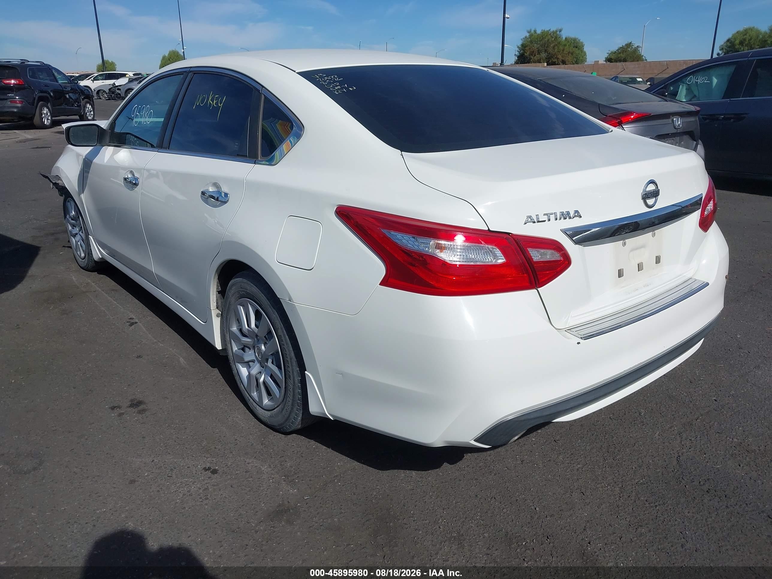 2016 Nissan Altima 2.5 S White vin: 1N4AL3AP7GC283701