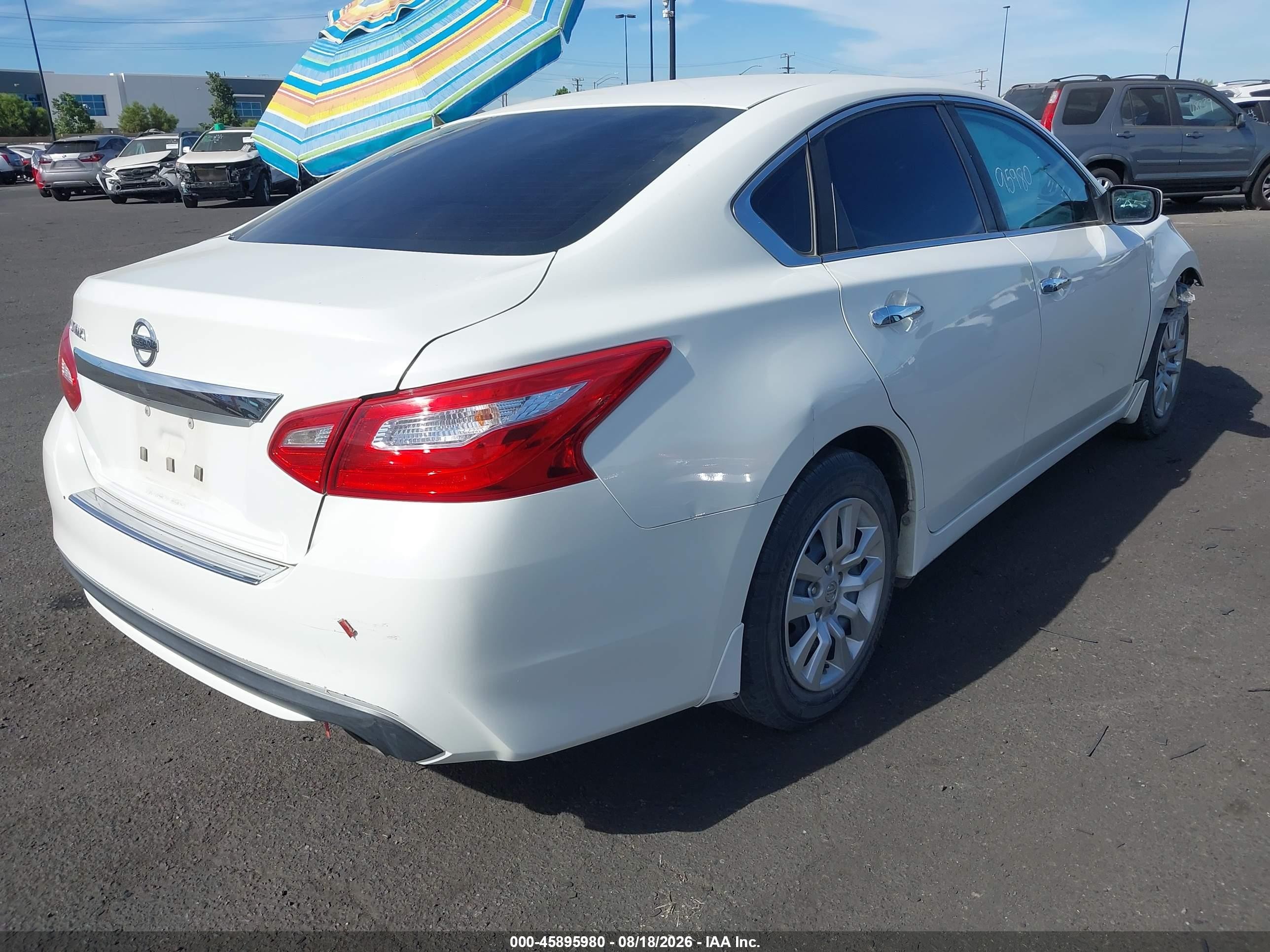 2016 Nissan Altima 2.5 S White vin: 1N4AL3AP7GC283701