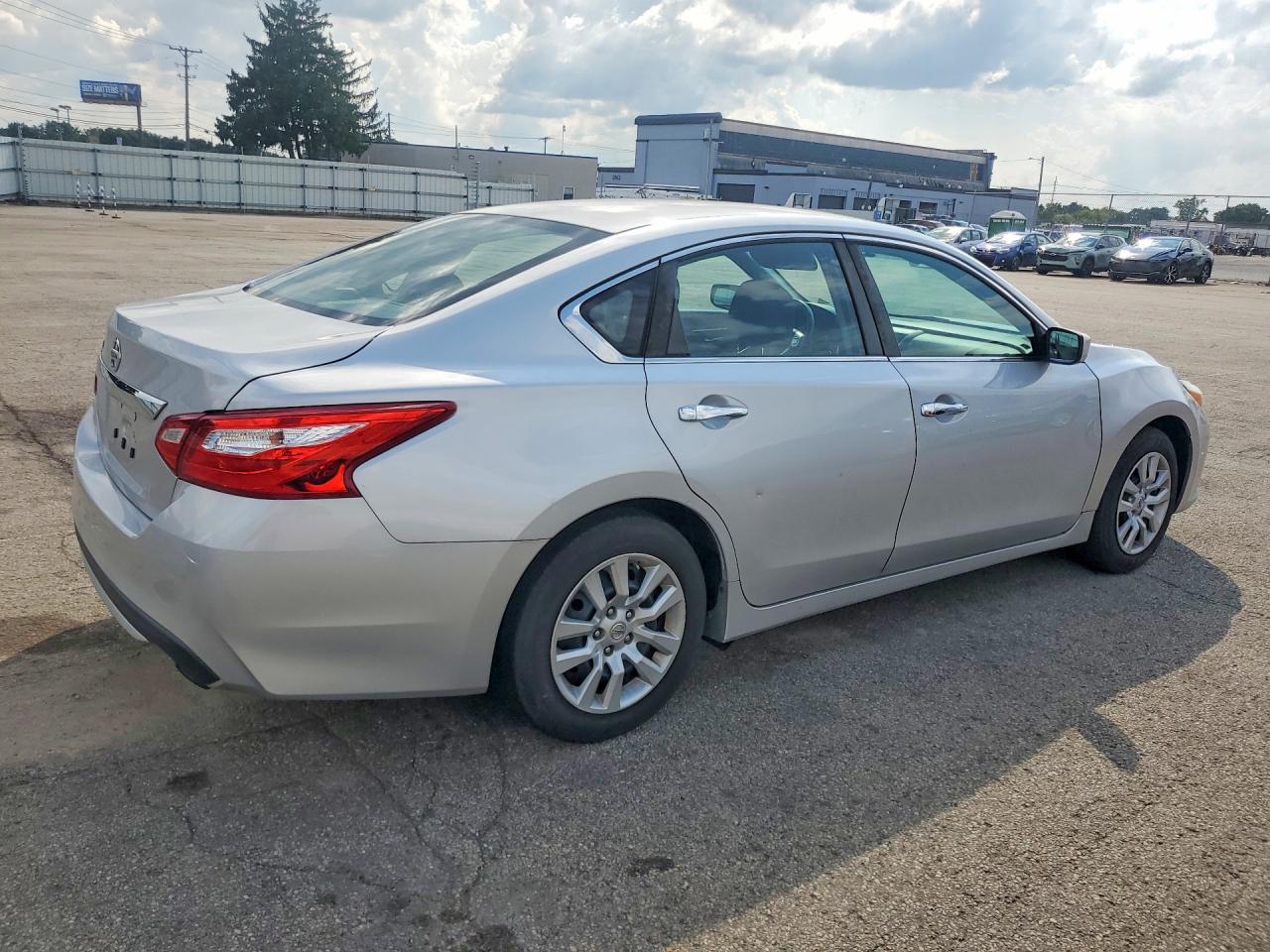2016 Nissan Altima 2.5 S Silver vin: 1N4AL3AP7GN322596