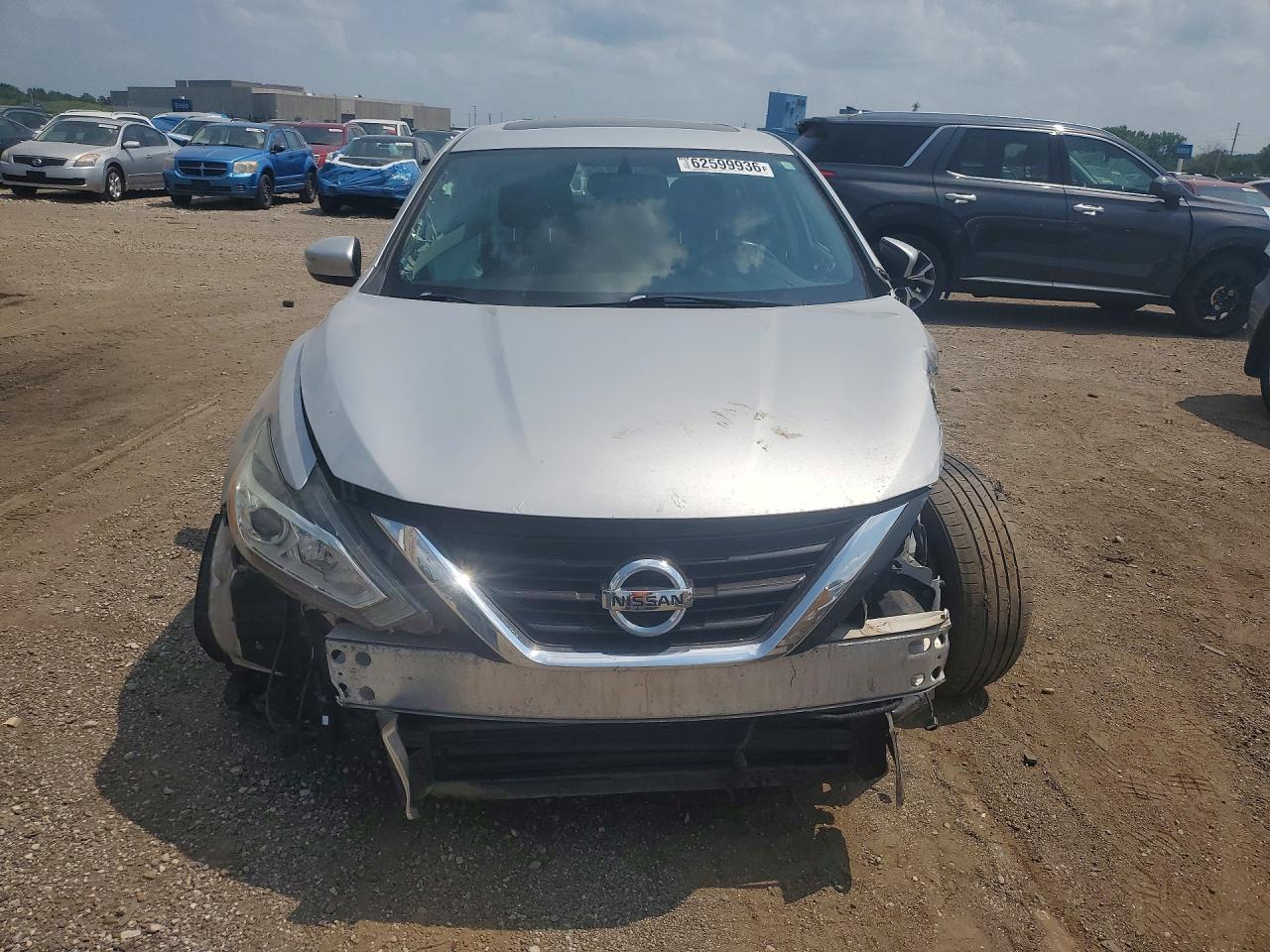2017 Nissan Altima 2.5 Sl Серебряный vin: 1N4AL3AP7HC225931