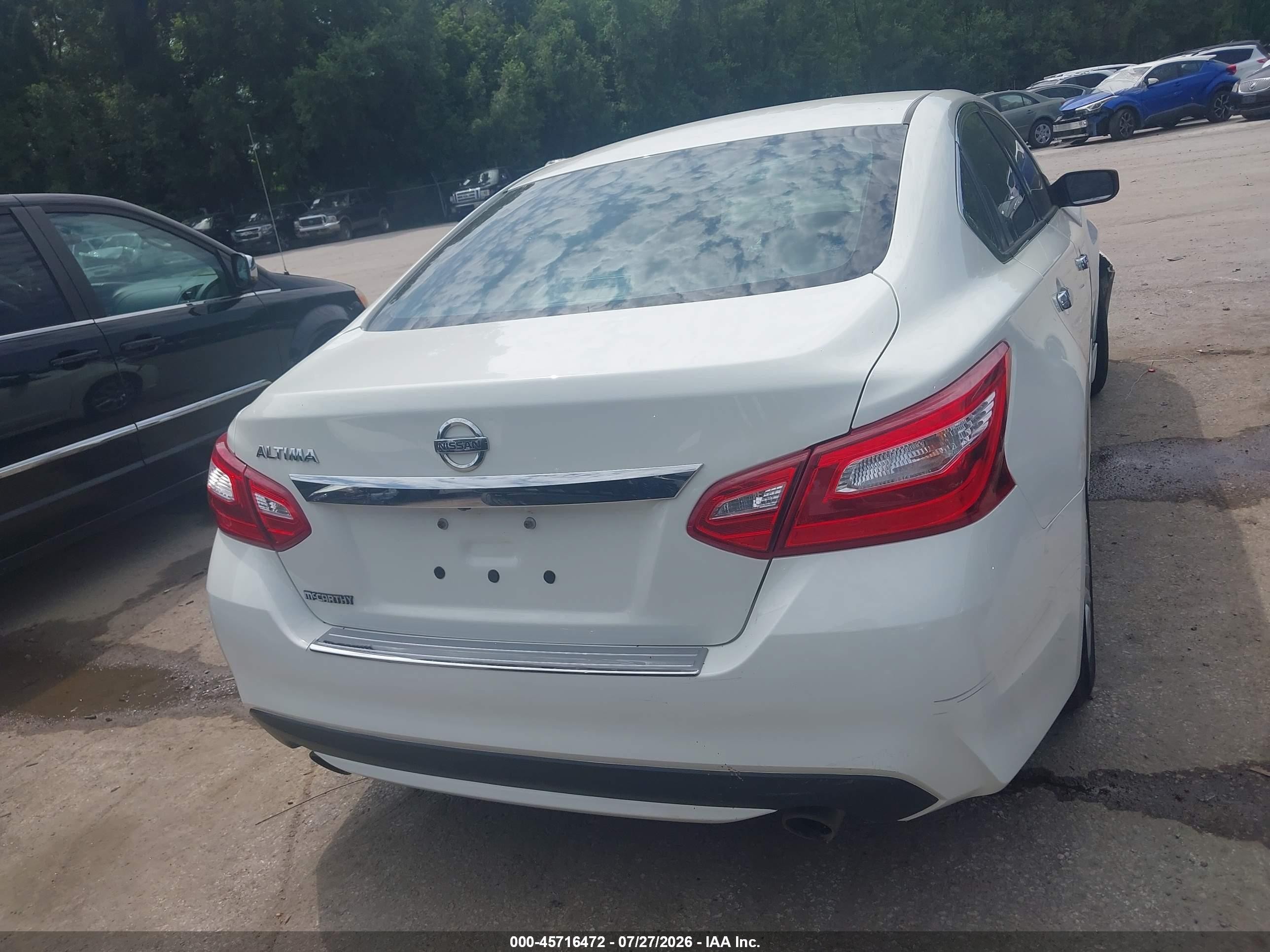 2017 Nissan Altima 2.5 S White vin: 1N4AL3AP7HC249274