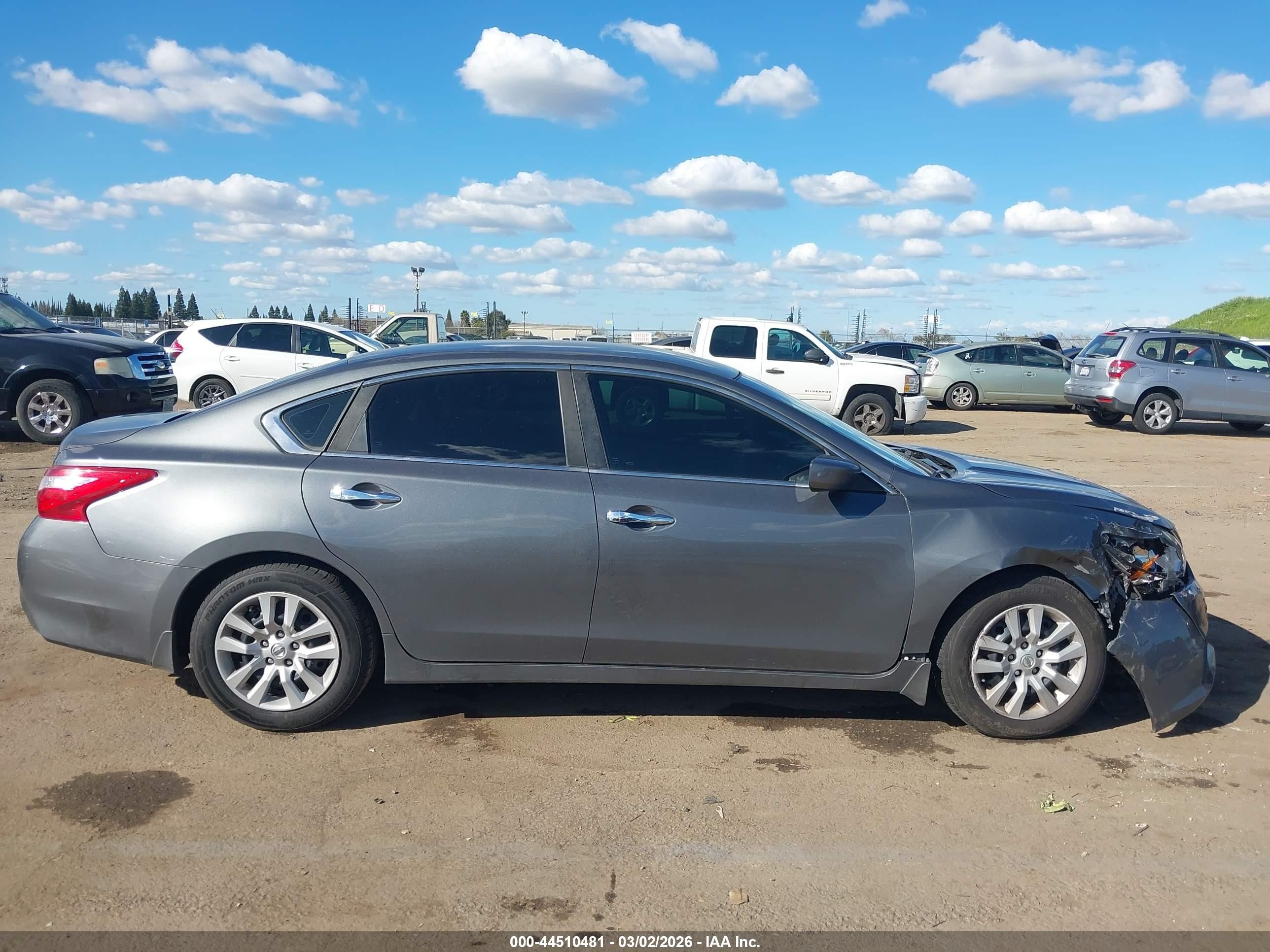 2017 Nissan Altima 2.5 S Gray vin: 1N4AL3AP7HC273736