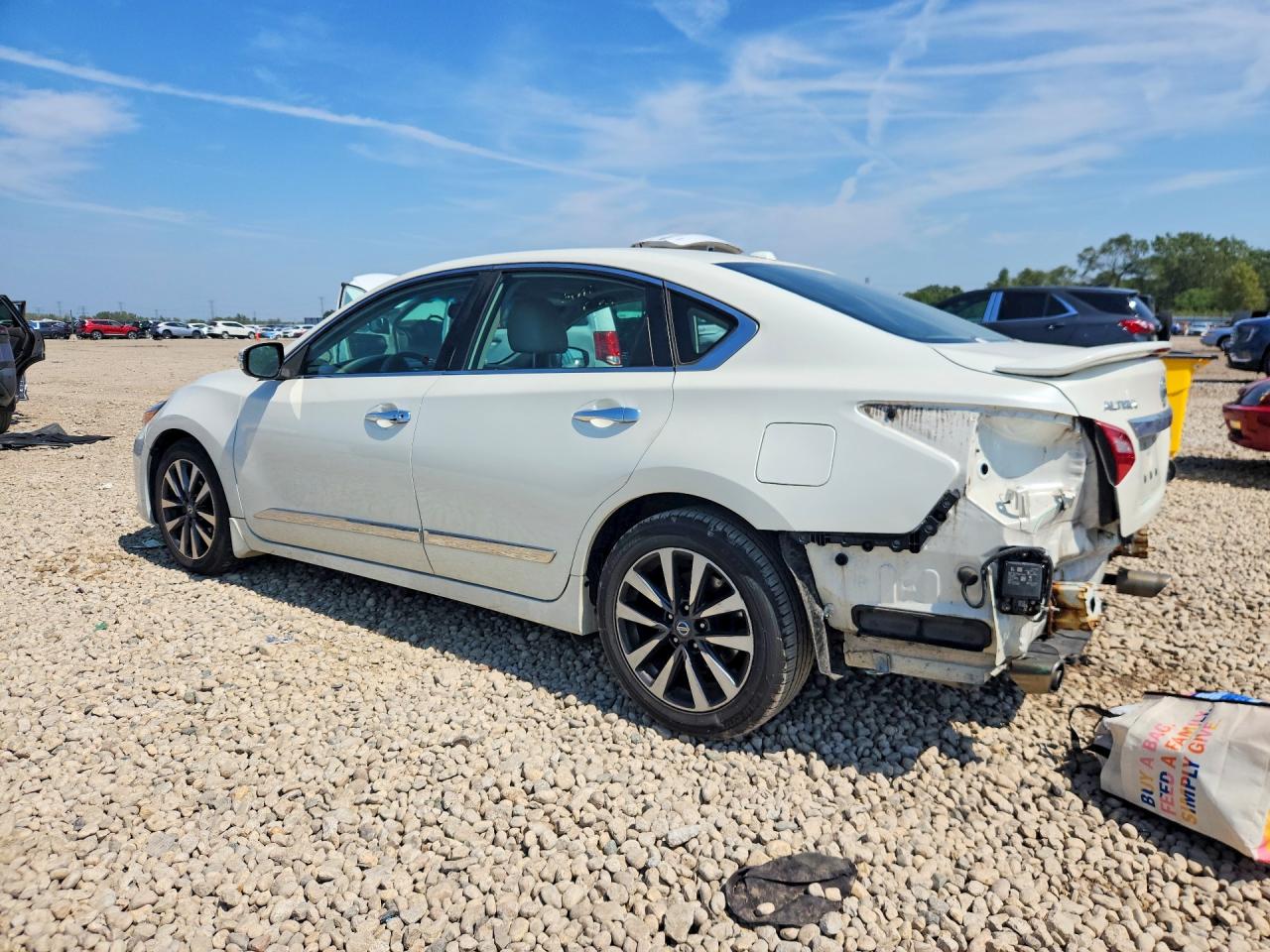 2017 Nissan Altima 2.5 Sl White vin: 1N4AL3AP7HC481101