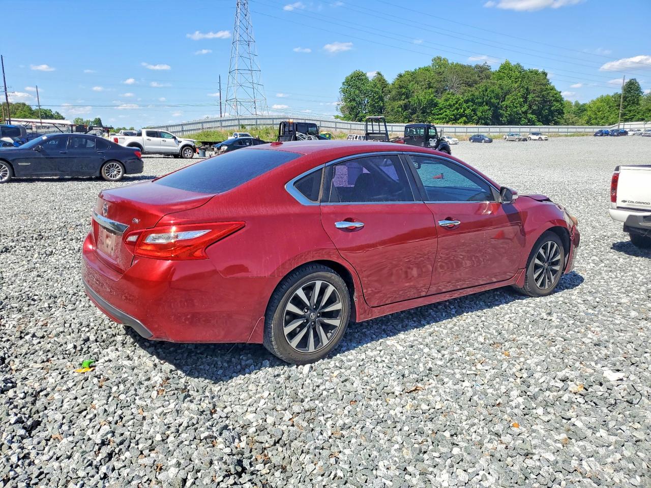 2017 Nissan Altima 2.5 Sv Красный vin: 1N4AL3AP7HC488100