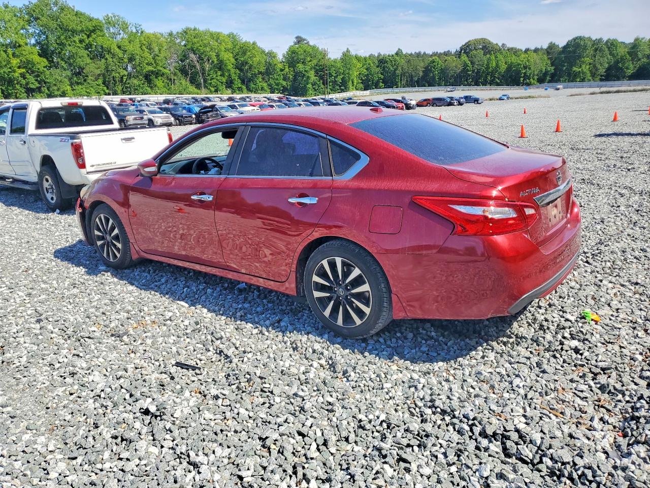2017 Nissan Altima 2.5 Sv Красный vin: 1N4AL3AP7HC488100