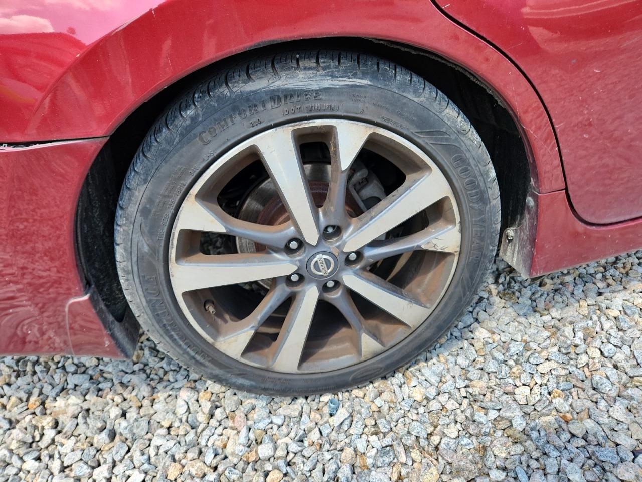 2017 Nissan Altima 2.5 Sr Красный vin: 1N4AL3AP7HN310899 Damage: Right Rear Wheel, Curb Rash, 4 To 5 Inches