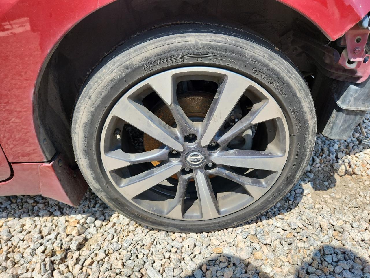 2017 Nissan Altima 2.5 Sr Красный vin: 1N4AL3AP7HN310899 Damage: Right Front Wheel, Curb Rash, 5 To 6 Inches