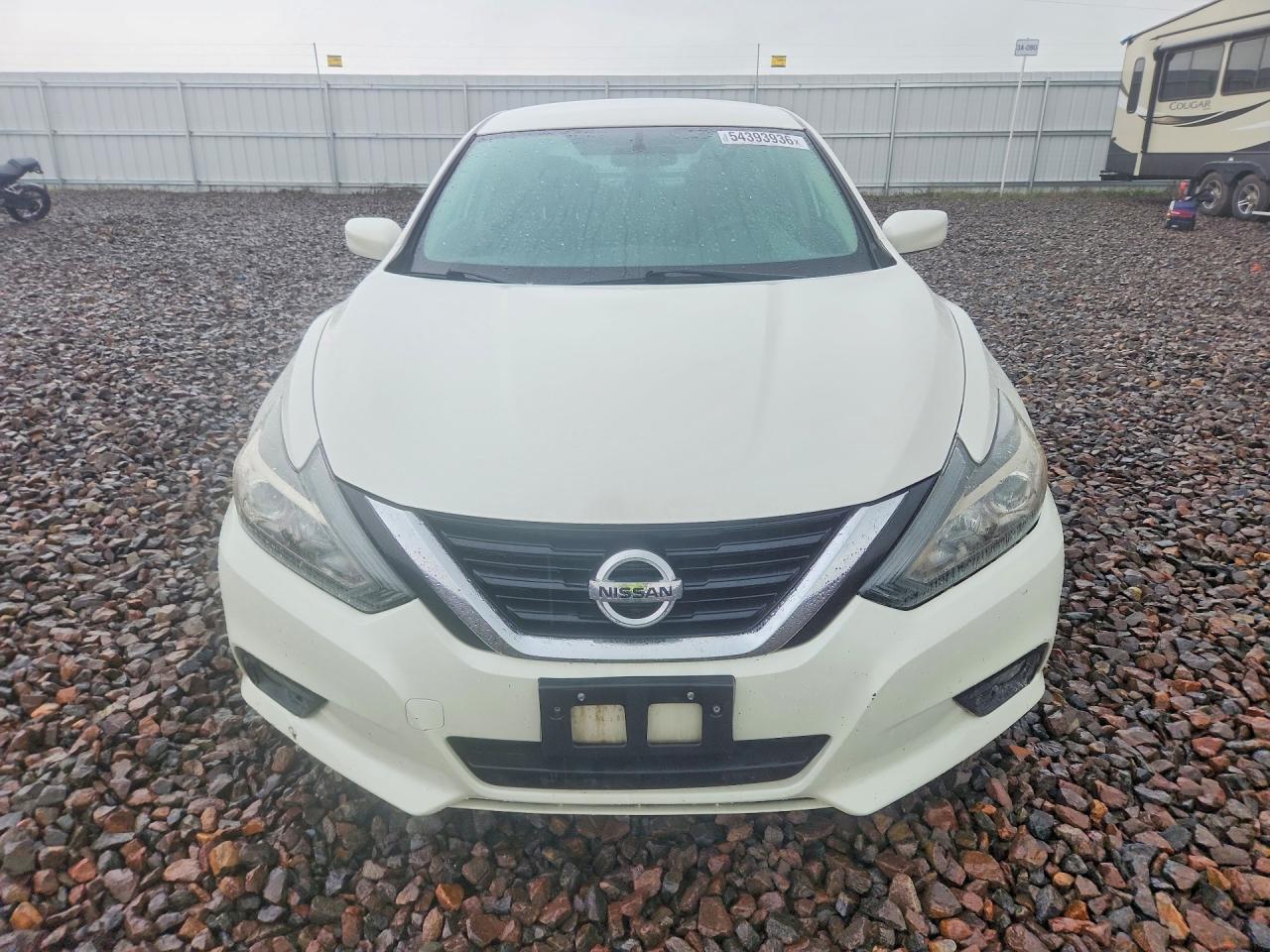 2018 Nissan Altima White vin: 1N4AL3AP7JC101325
