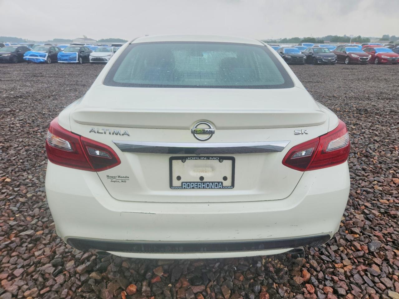 2018 Nissan Altima White vin: 1N4AL3AP7JC101325