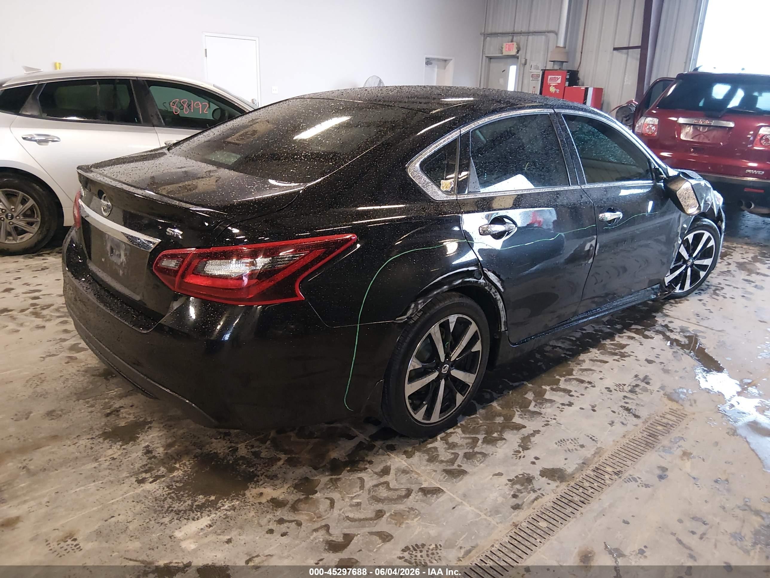 2018 Nissan Altima 2.5 Sr Черный vin: 1N4AL3AP7JC121803