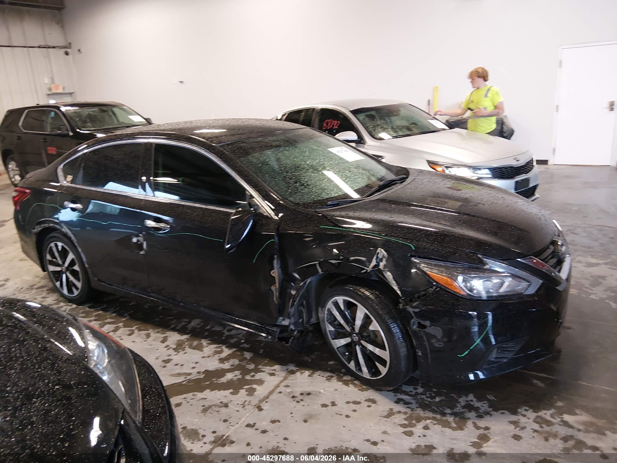 2018 Nissan Altima 2.5 Sr Черный vin: 1N4AL3AP7JC121803