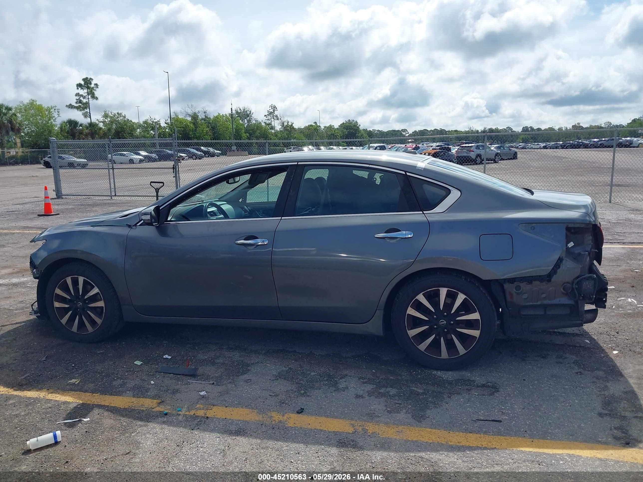 2018 Nissan Altima 2.5 Sl Gray vin: 1N4AL3AP7JC163971