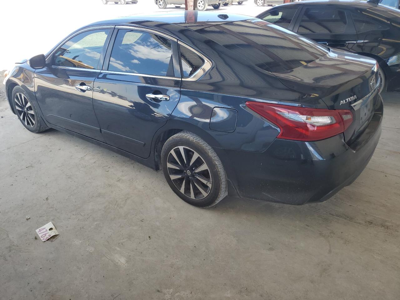 2018 Nissan Altima 2.5   Black vin: 1N4AL3AP7JC192256