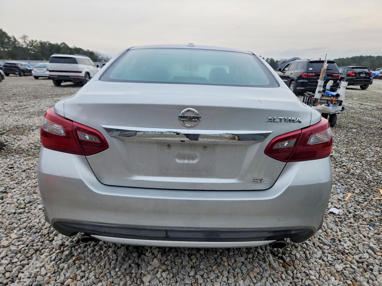 2018 Nissan Altima 2.5 Sl Серебряный vin: 1N4AL3AP7JC244890