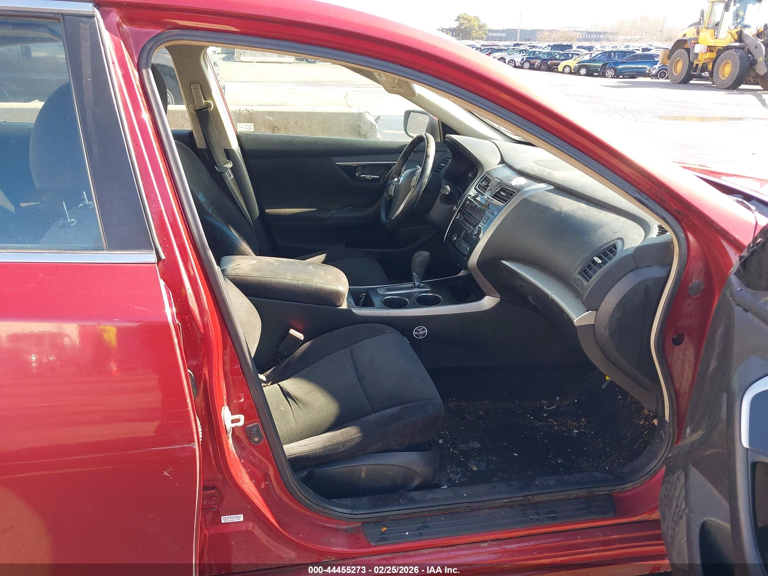 2013 Nissan Altima 2.5 S Red vin: 1N4AL3AP8DC110362