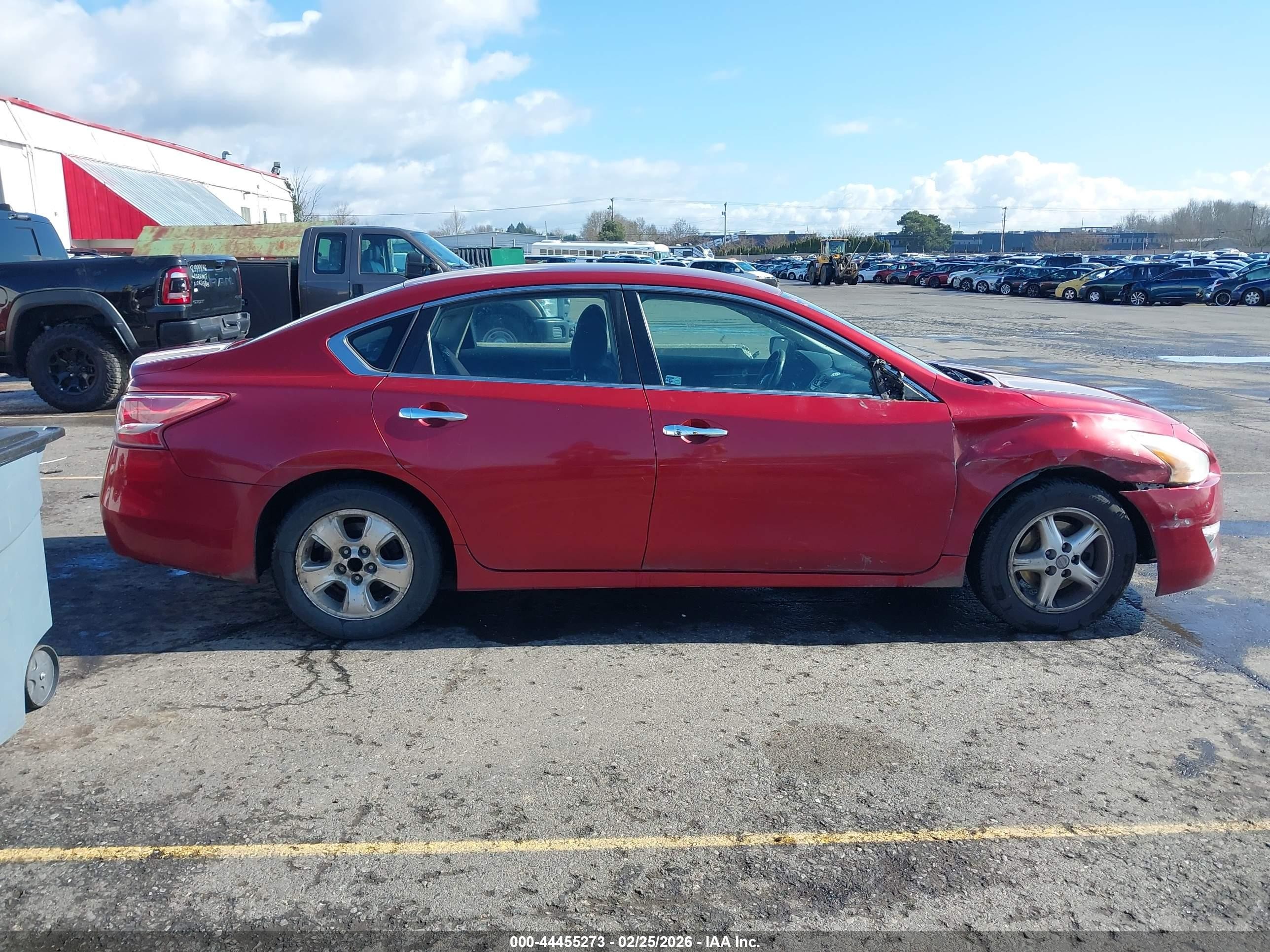 2013 Nissan Altima 2.5 S Red vin: 1N4AL3AP8DC110362