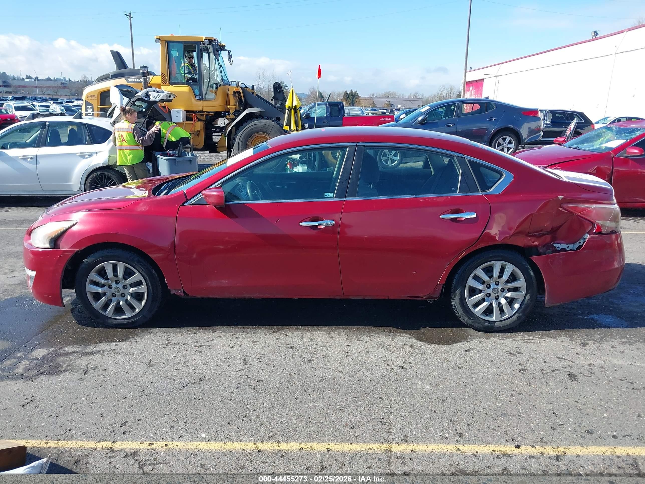 2013 Nissan Altima 2.5 S Red vin: 1N4AL3AP8DC110362