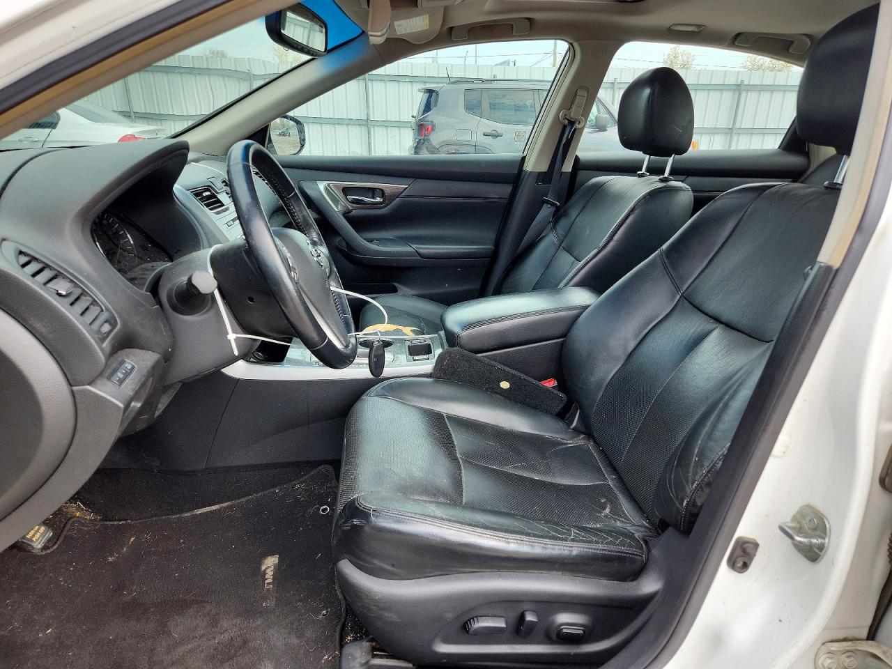 2013 Nissan Altima 2.5 White vin: 1N4AL3AP8DC110684