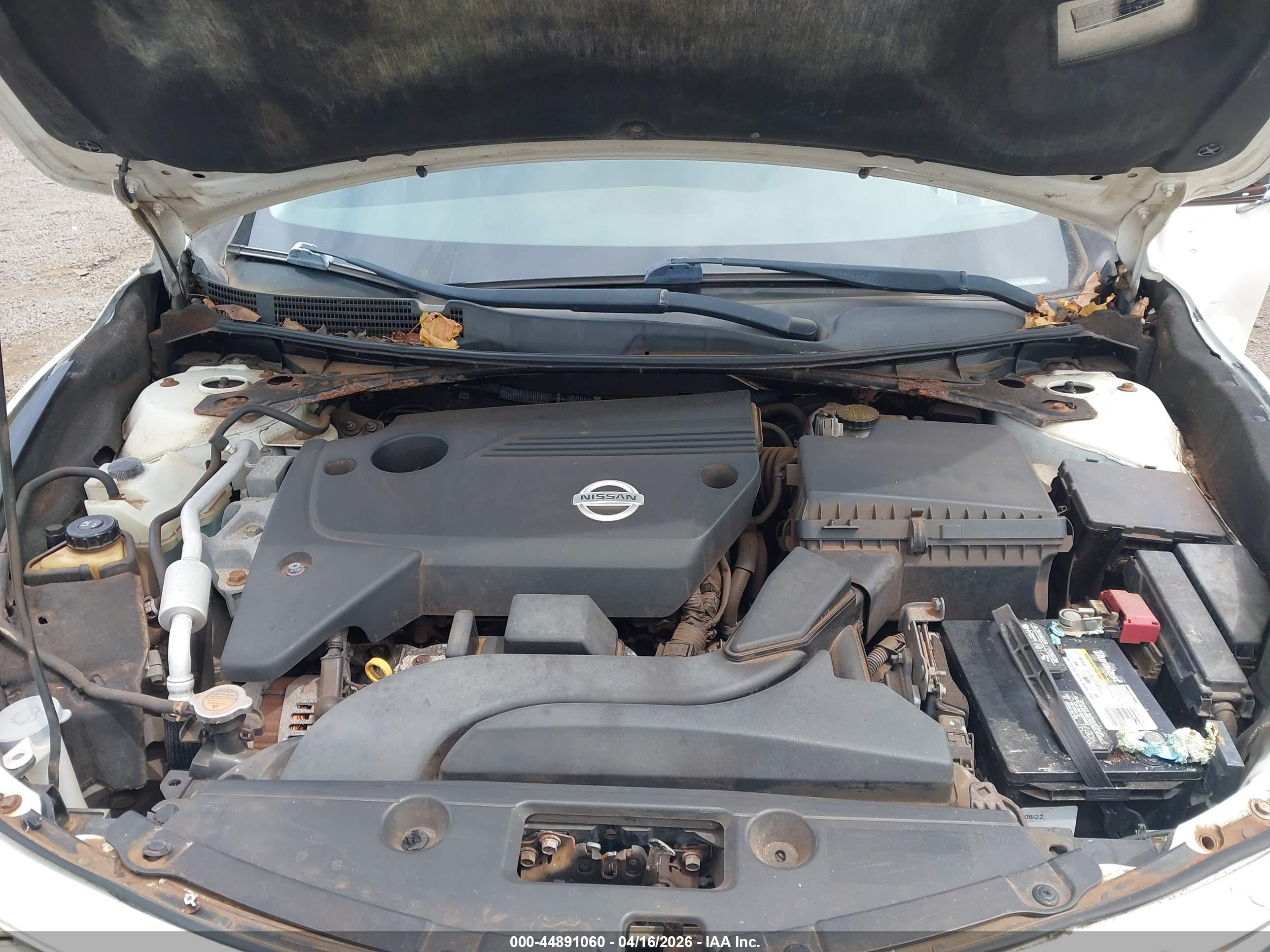2013 Nissan Altima 2.5 S White vin: 1N4AL3AP8DC116565