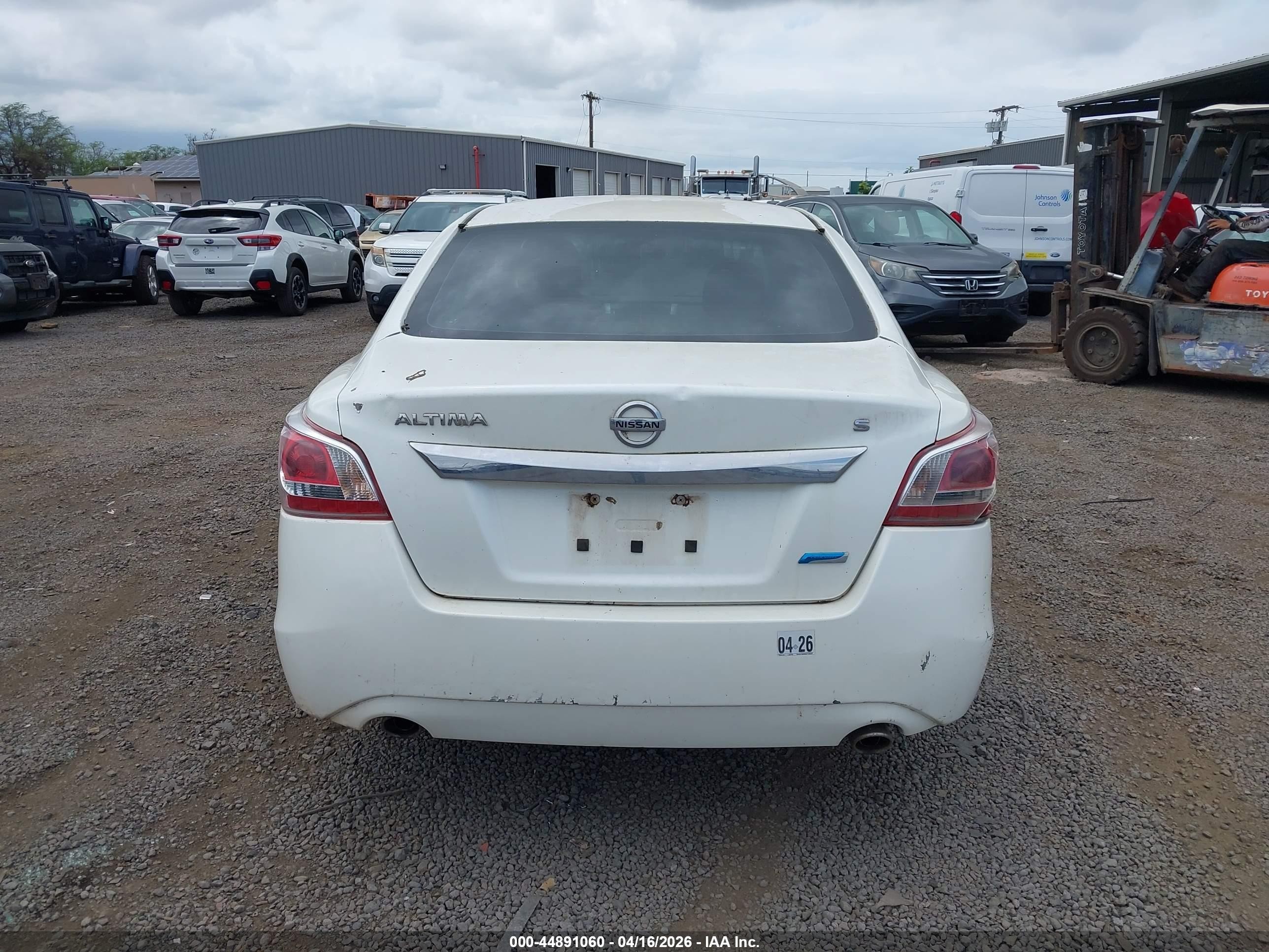 2013 Nissan Altima 2.5 S White vin: 1N4AL3AP8DC116565