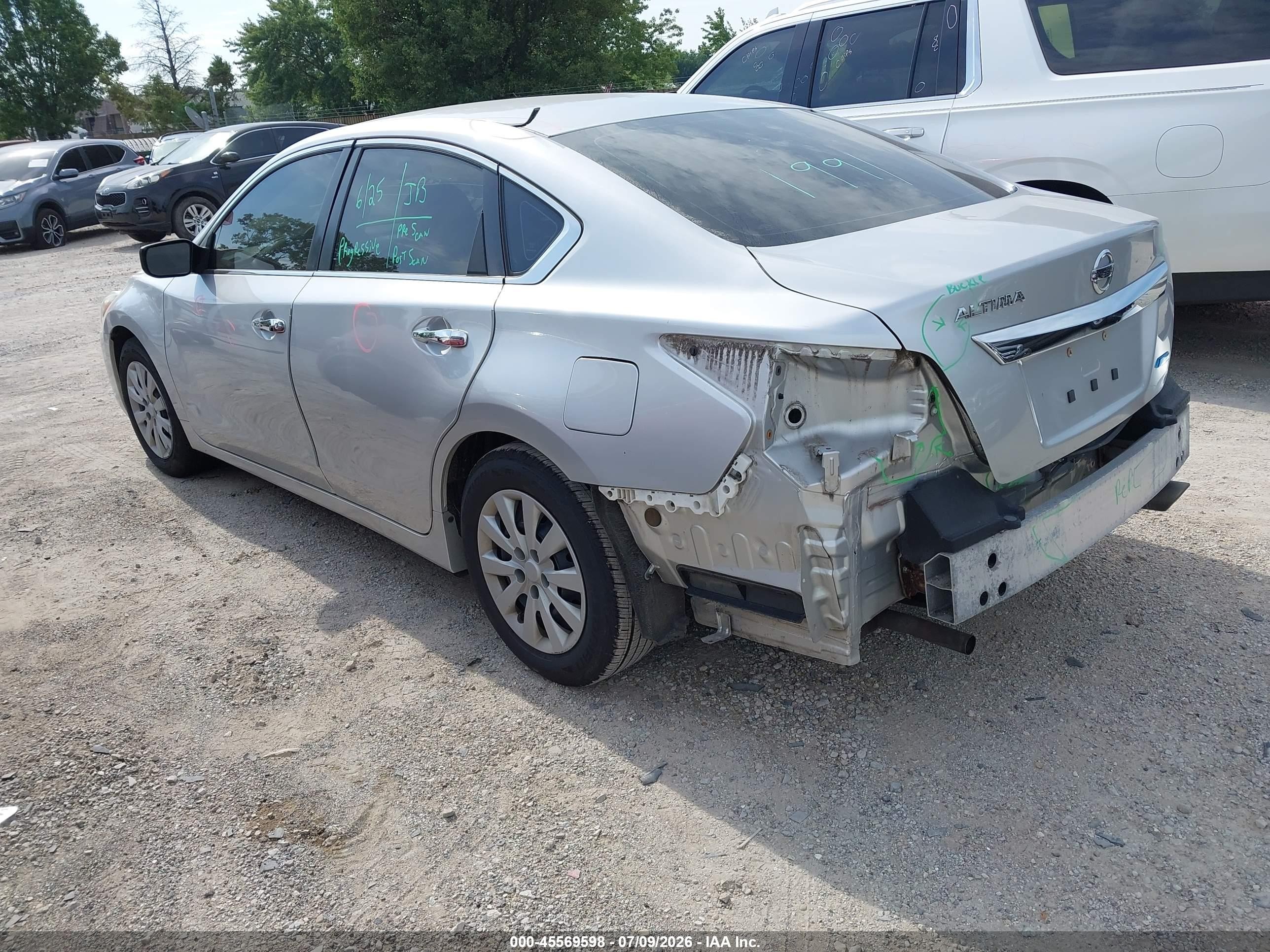 2013 Nissan Altima 2.5 Silver vin: 1N4AL3AP8DC130515