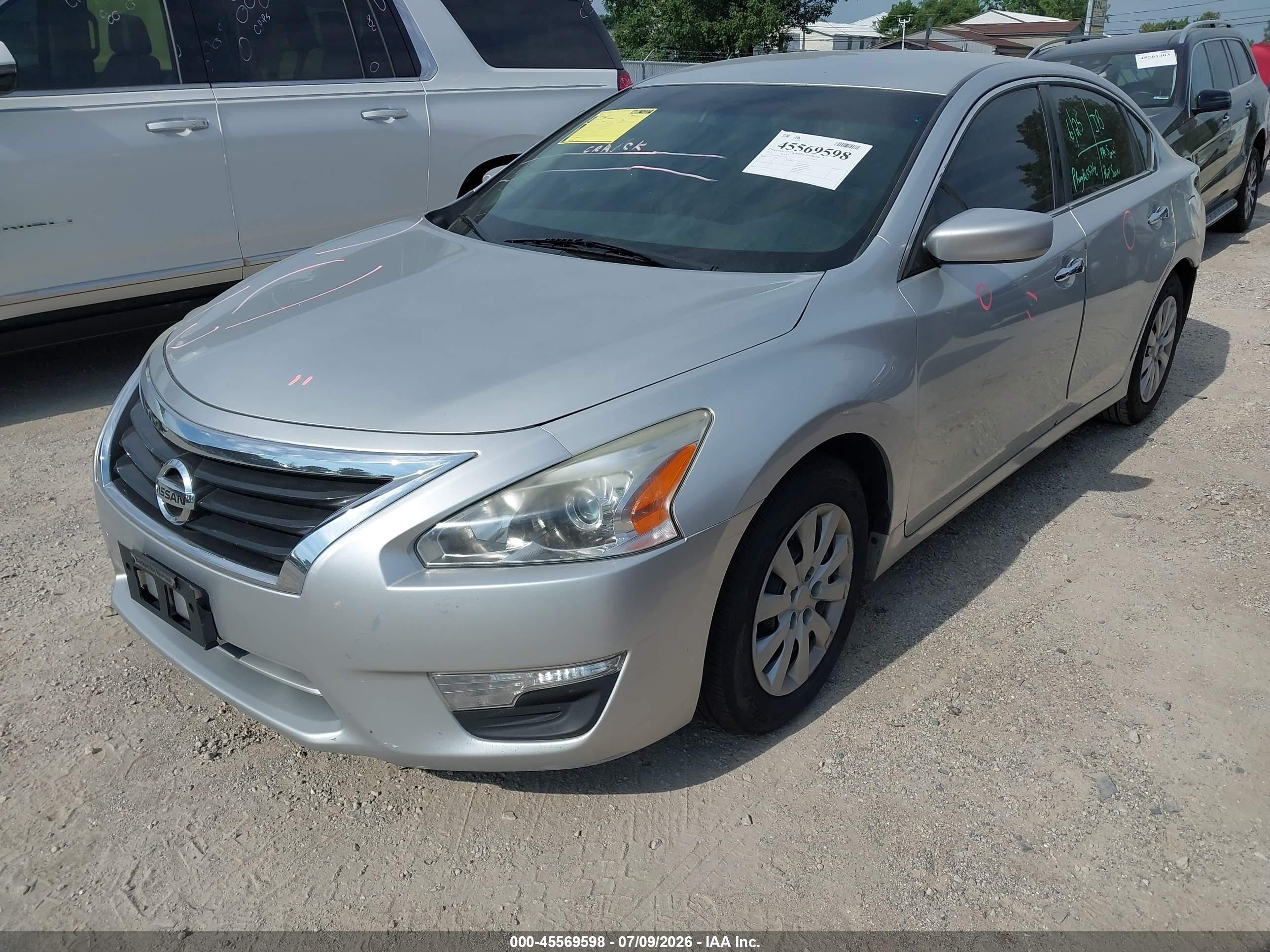 2013 Nissan Altima 2.5 Silver vin: 1N4AL3AP8DC130515